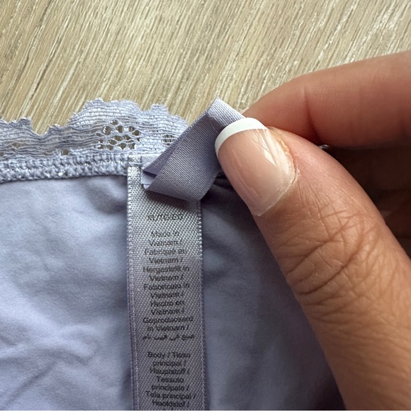 Skims Fits Everybody lace tank - Picture 3 of 3